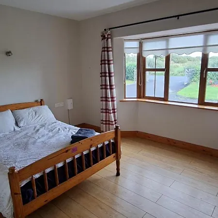 Vakantiehuis Traditional Clare Minutes From