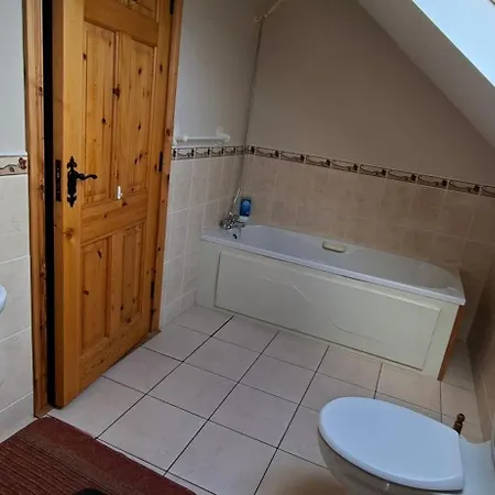 Traditional Clare Minutes From Vakantiehuis *